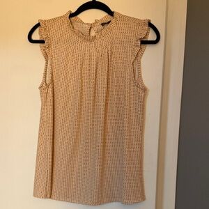 Sleeveless light pink Top with Ruffle Details